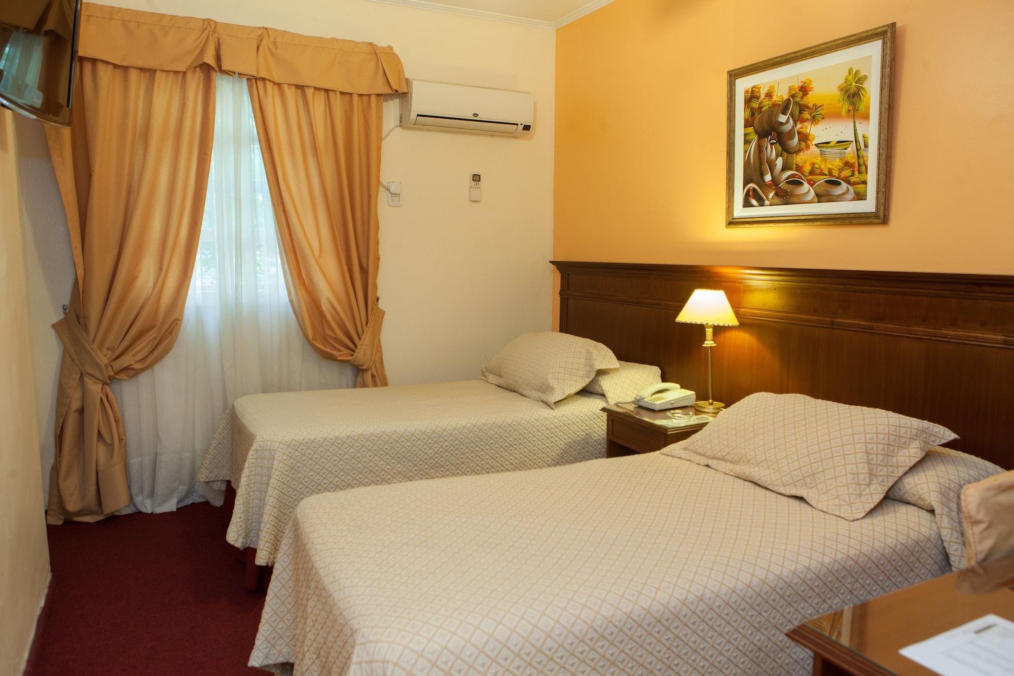 Ritz Hotel Mendoza Eksteriør bilde
