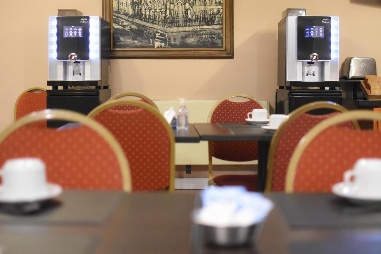 Ritz Hotel Mendoza Eksteriør bilde
